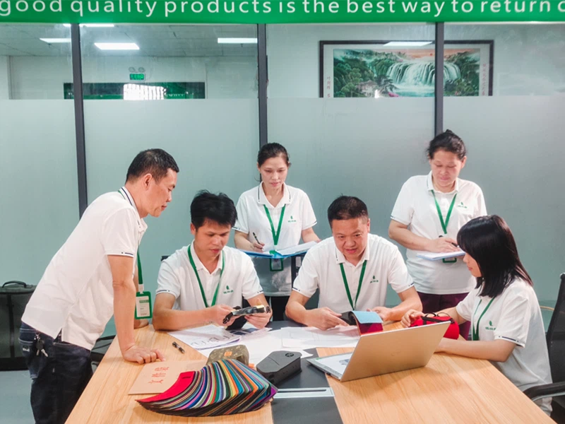 Customize Waterproof Bags Step 1 – Communication Customize Waterproof Bags Step 1 – Communication