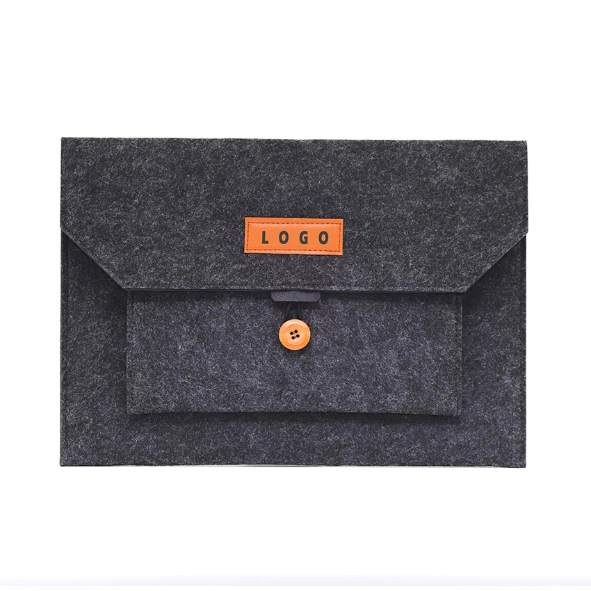 Black felt laptop sleeve Black felt laptop sleeve